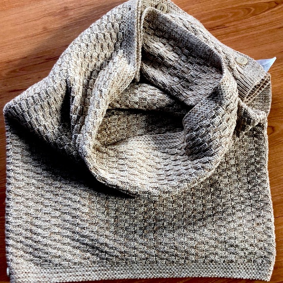 Bench 7 Way Multi Purpose Scarf - Picture 2 of 5
